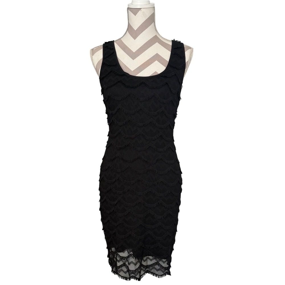 Guess Black Scallop Fringe Sleeveless Sheath BodyCon Dress Size 6 Party‎